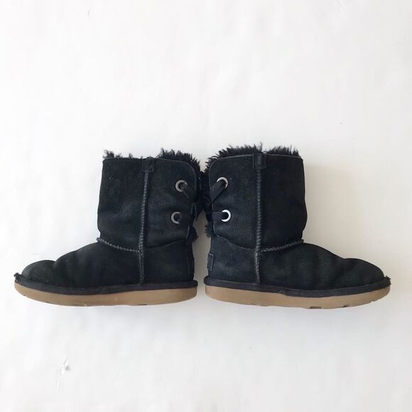 UGG black Bailey bow boots GUC - wear by the toes size 13 - Picture 2 of 9